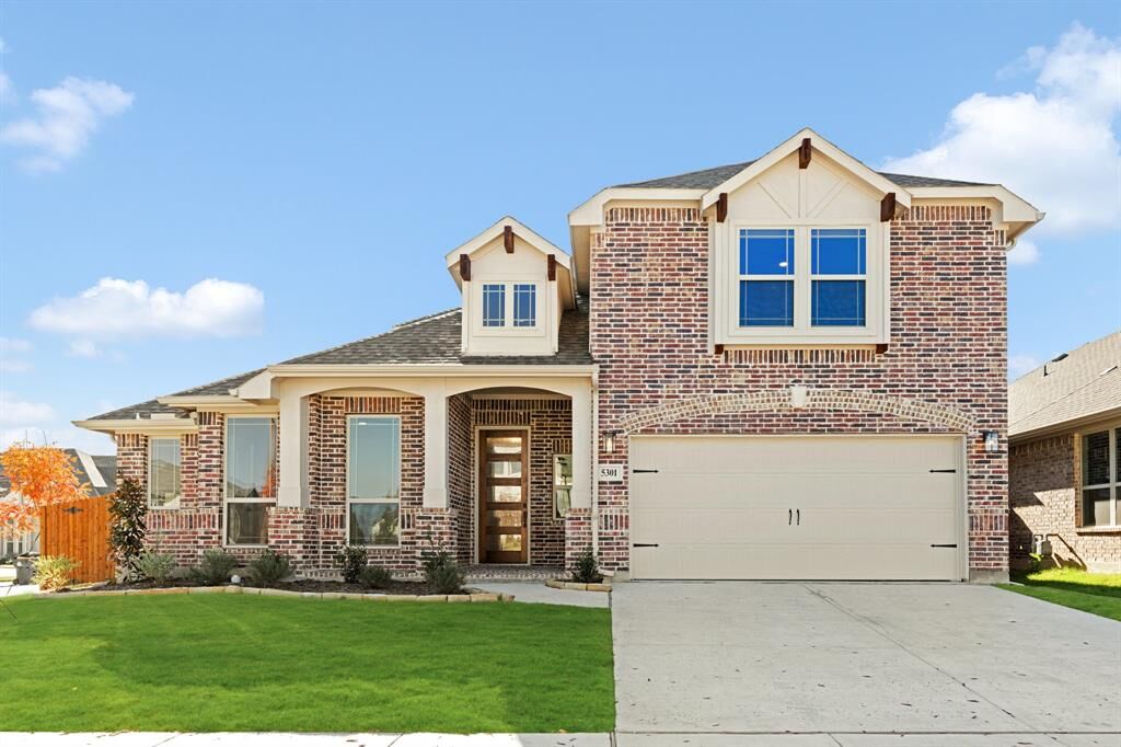 Property Photo:  5301 Bardwell Drive  TX 76226 