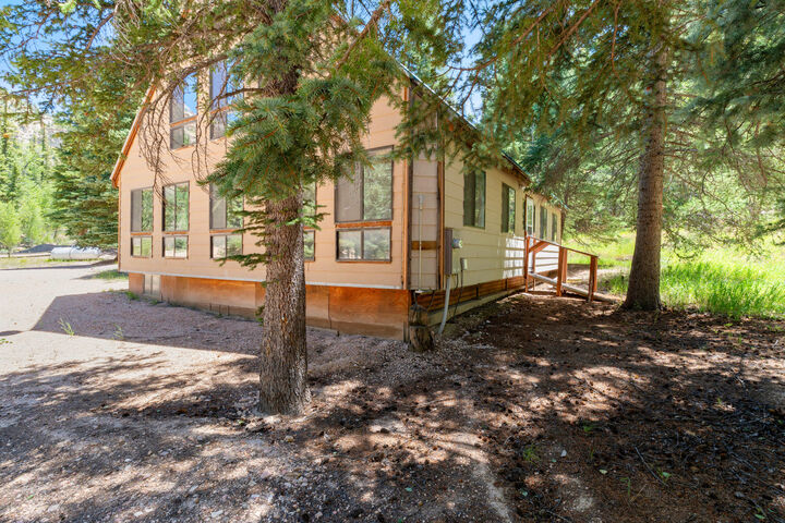 Property Photo:  3655 E Sequoia Dr  UT 84741 
