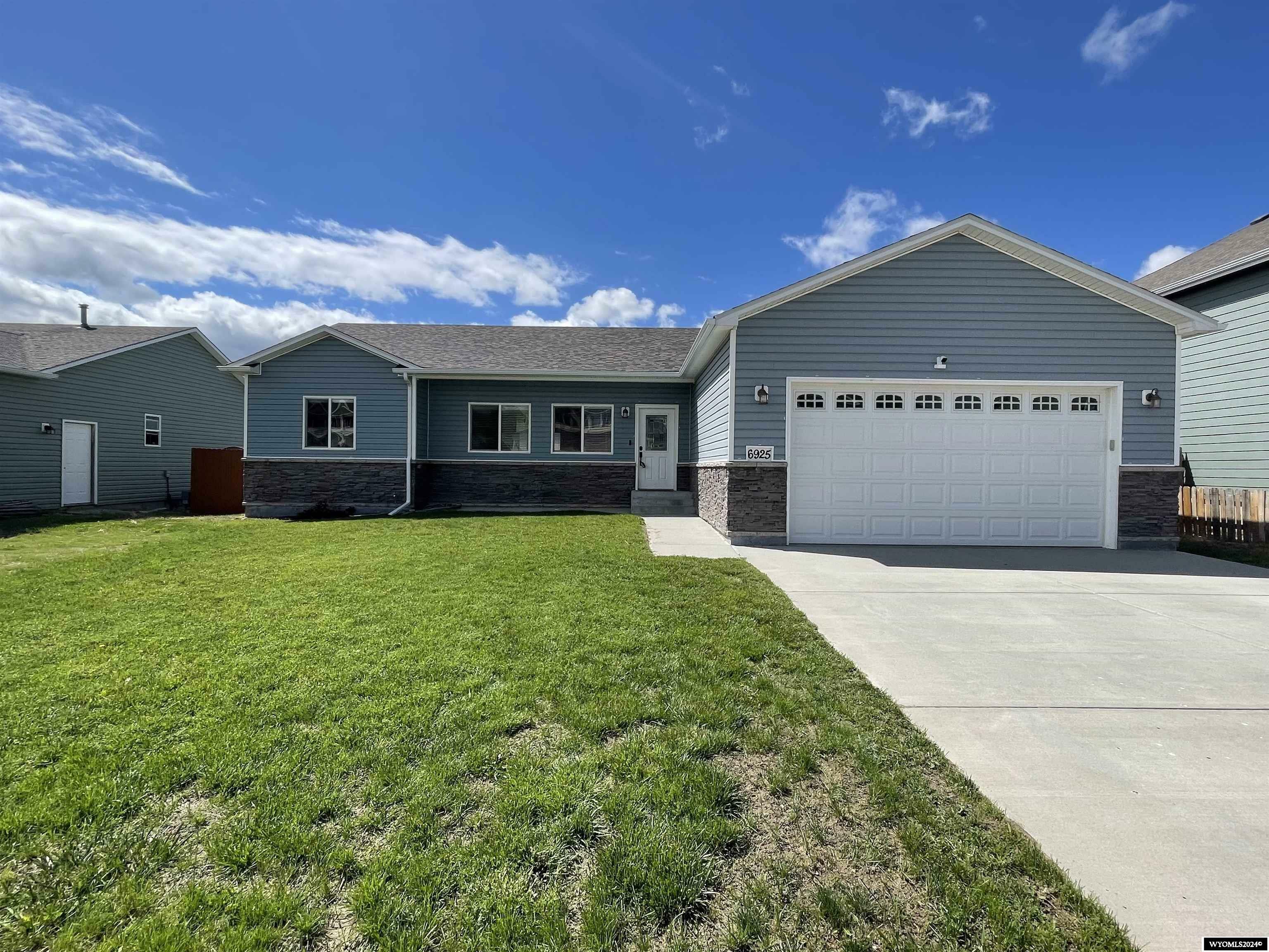 Property Photo:  6925 Columbia River Road  WY 82604 