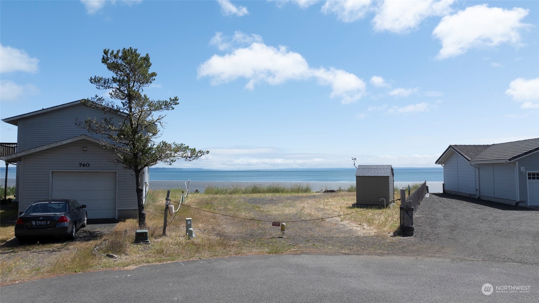 Property Photo:  742 Peninsula Court SE  WA 98569 