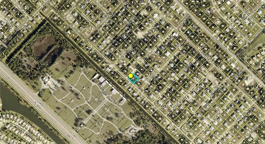 Property Photo: 2441 Joe Ave S FL 33973