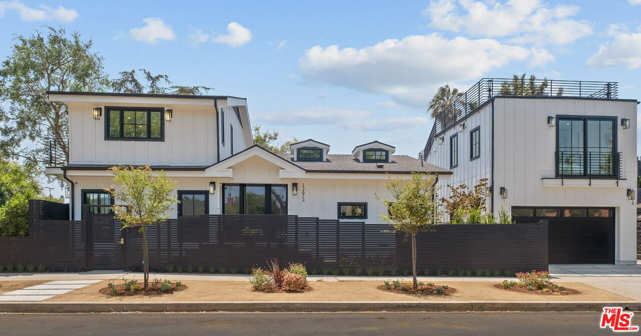 12672   Stanwood Dr  Los Angeles CA 90066 photo