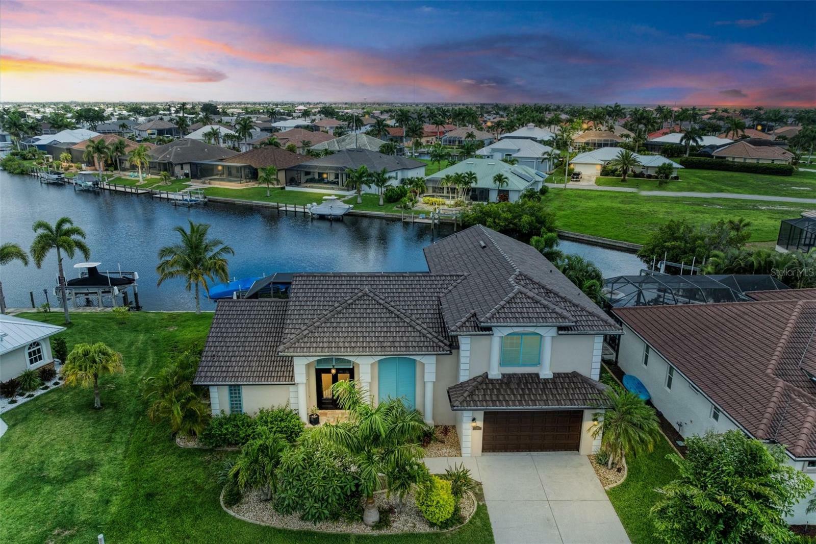 Property Photo: 1241 Macaw Court FL 33950