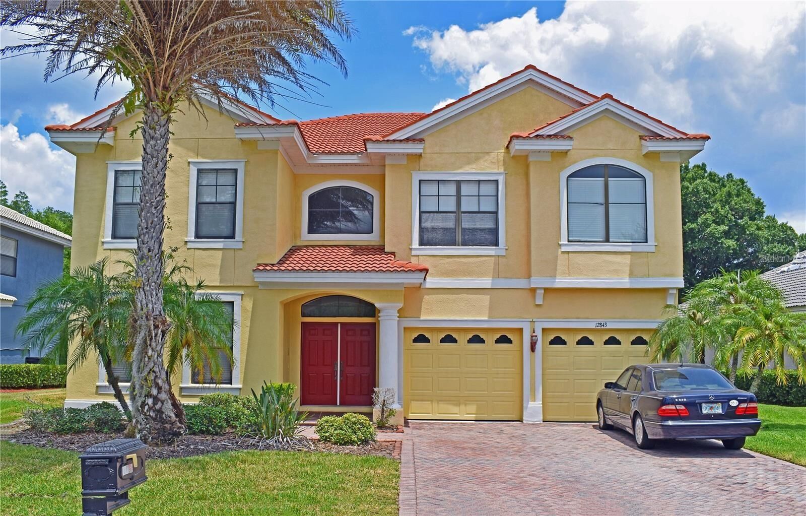 Property Photo:  12843 Darby Ridge Drive  FL 33624 