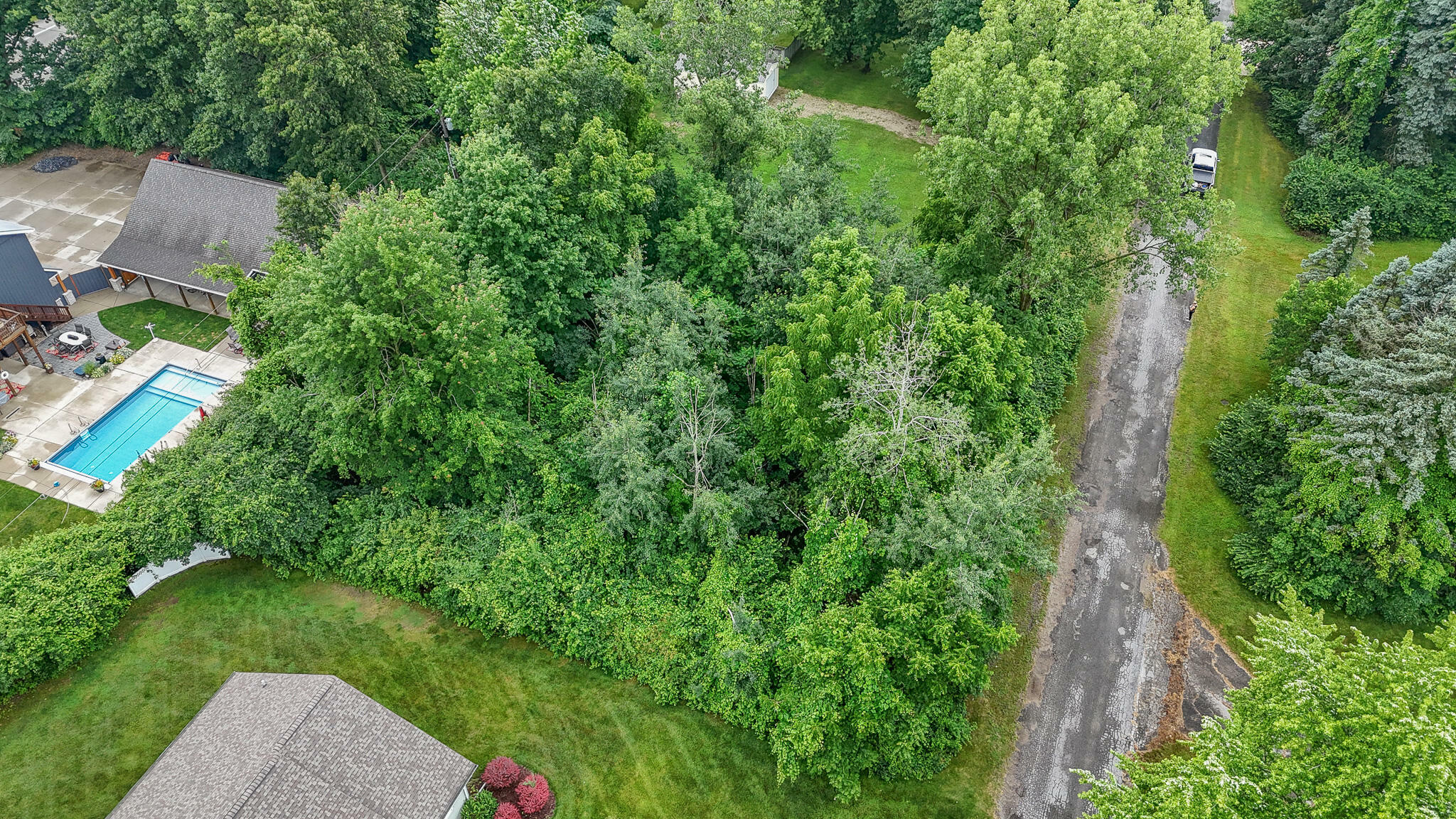 Property Photo:  1677 Park Drive  MI 49022 