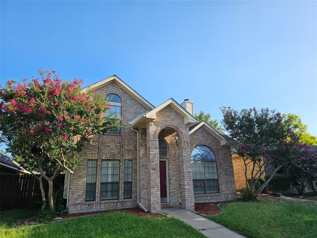 Property Photo:  452 Leisure Lane  TX 75019 