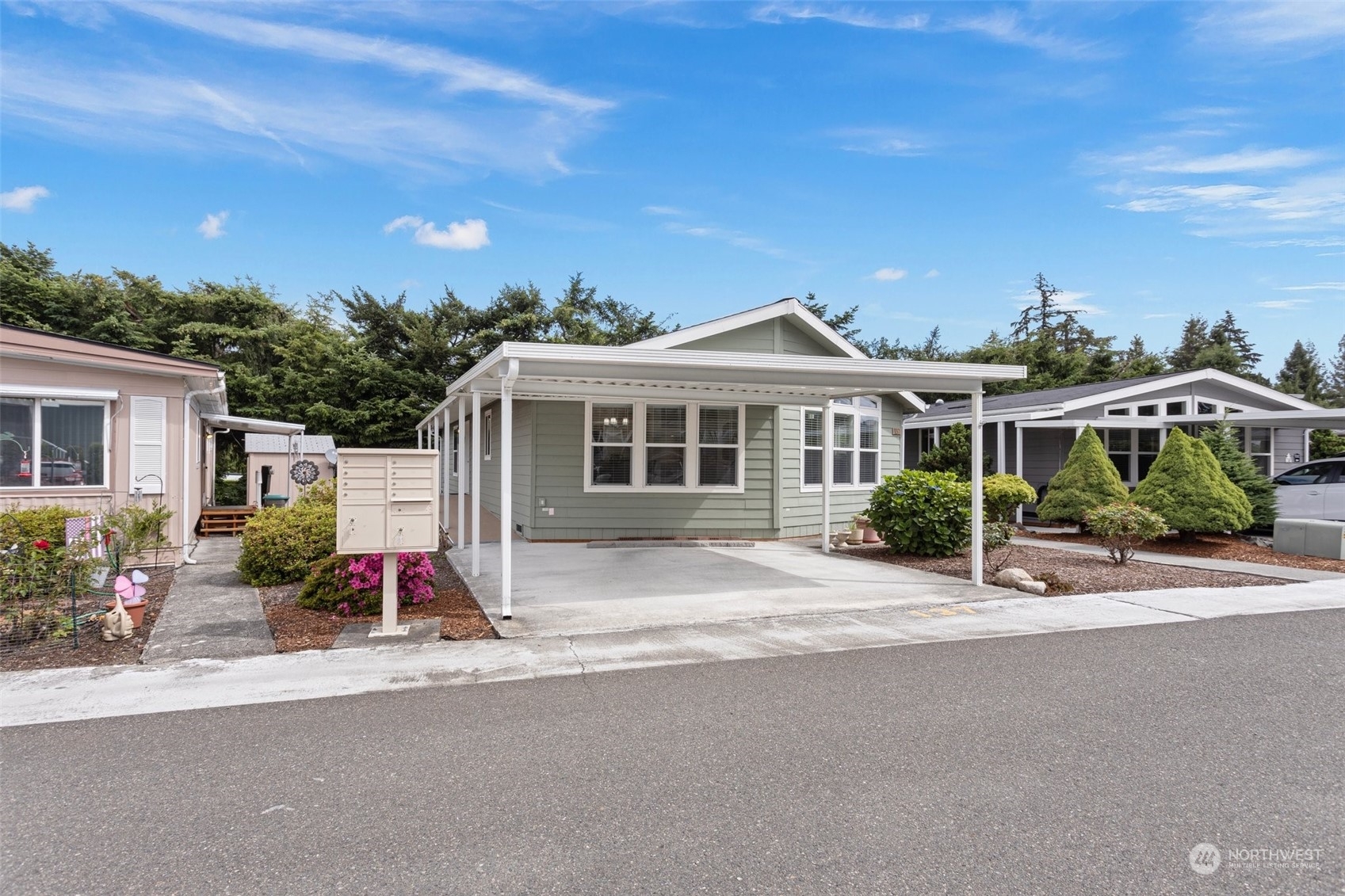 Property Photo:  23825 15th Avenue S 137  WA 98021 