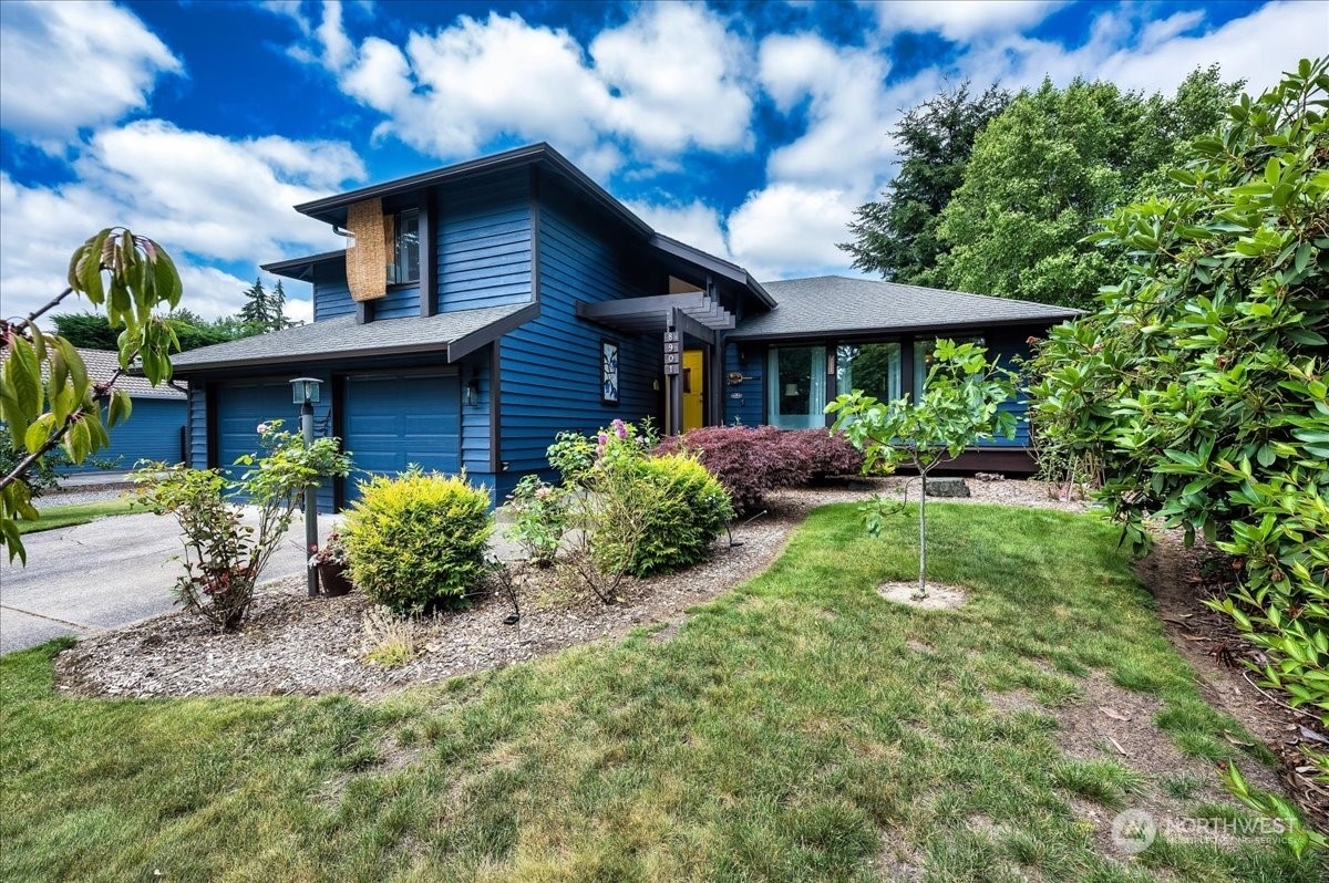 Property Photo:  8901 121st Street E  WA 98373 