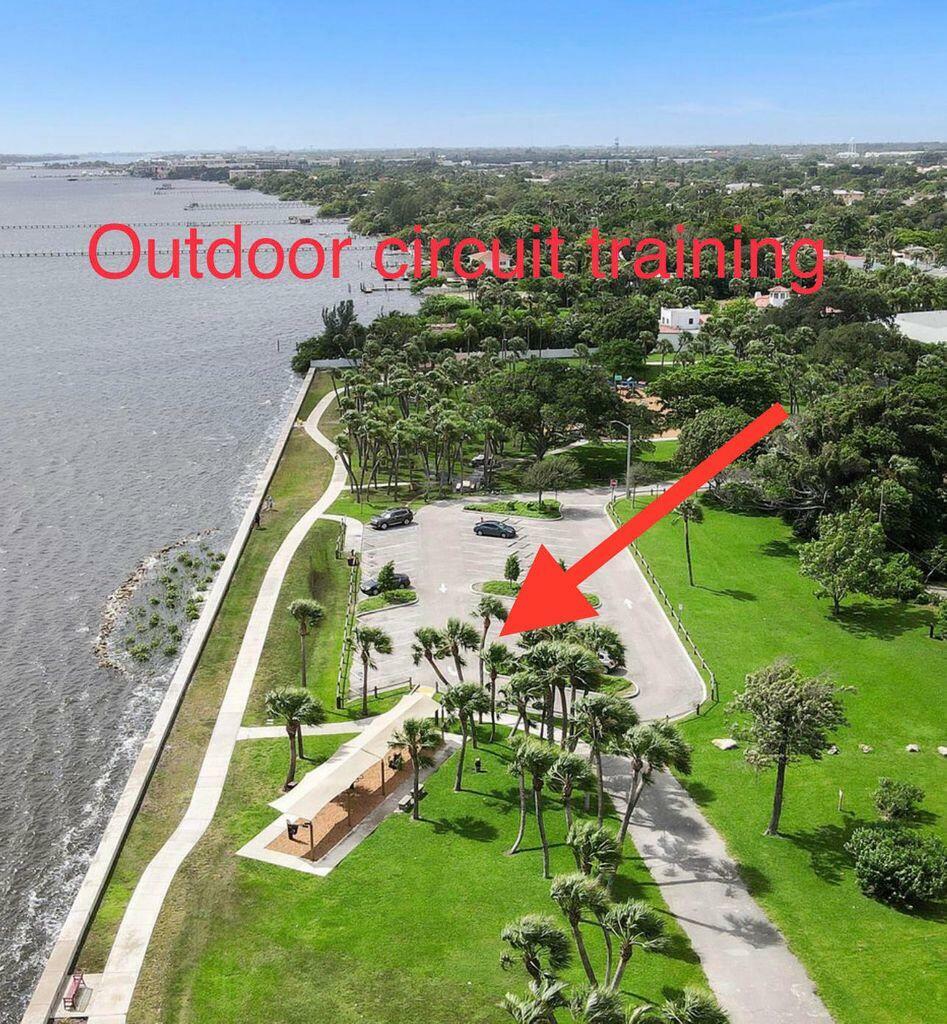 Property Photo:  305 S Federal Highway #2  FL 33460 