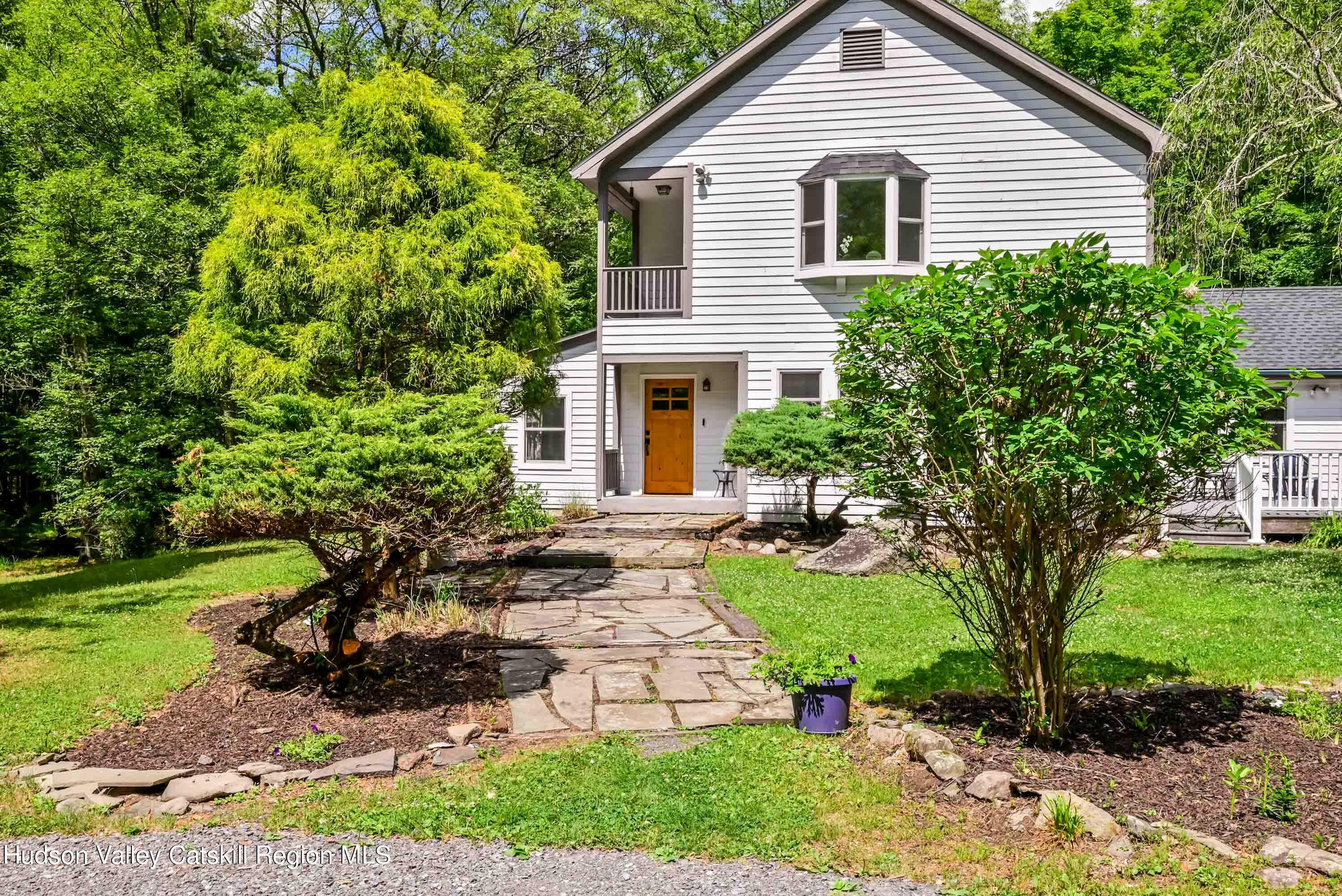 Property Photo:  186 Stoll  NY 12477 