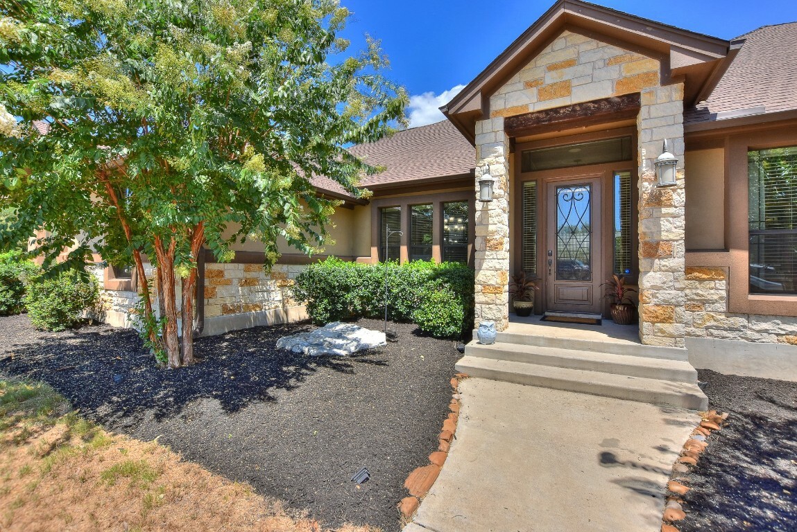 Property Photo:  149 Landons Way  TX 78633 