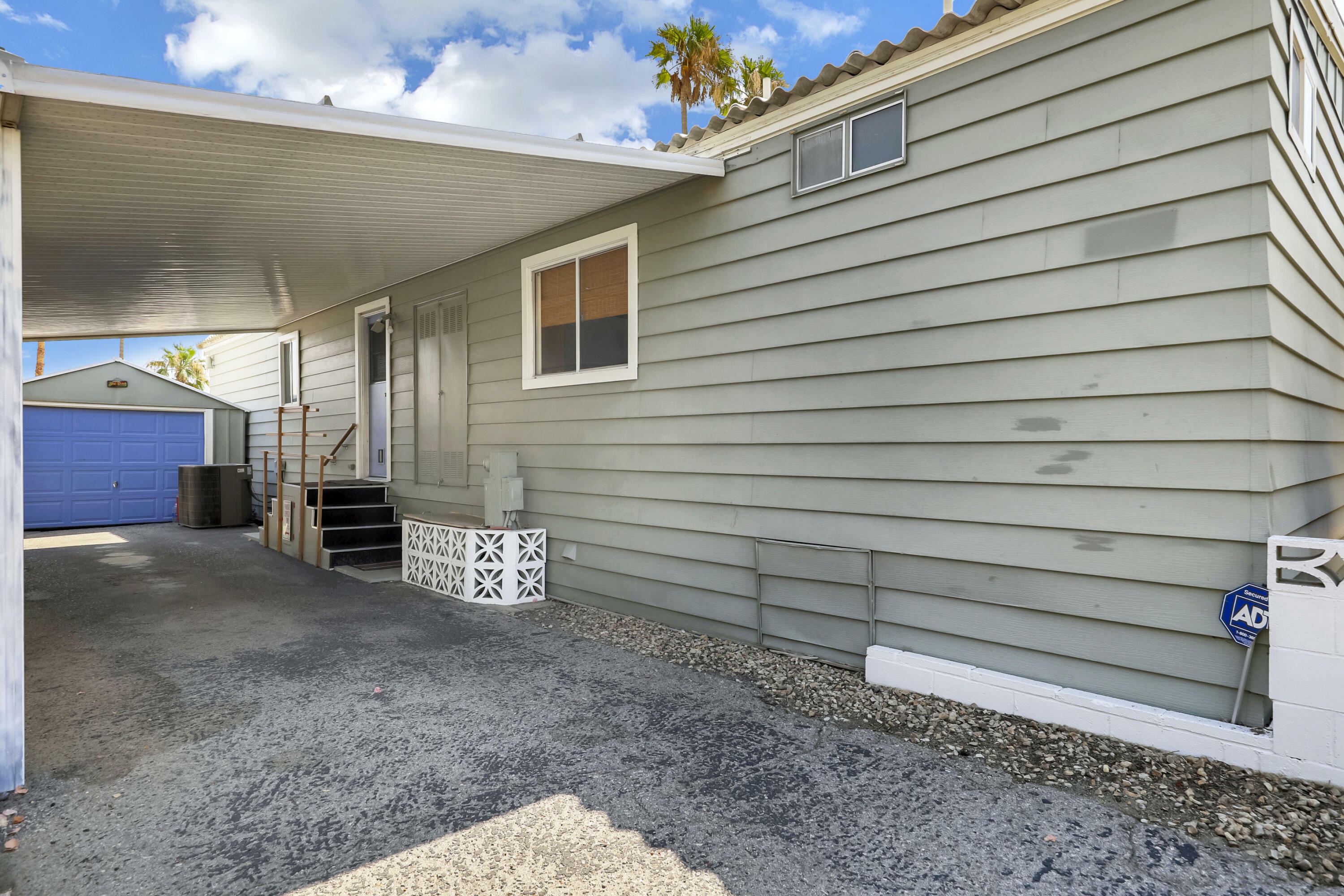 Property Photo:  101 Country Club Drive  CA 92260 