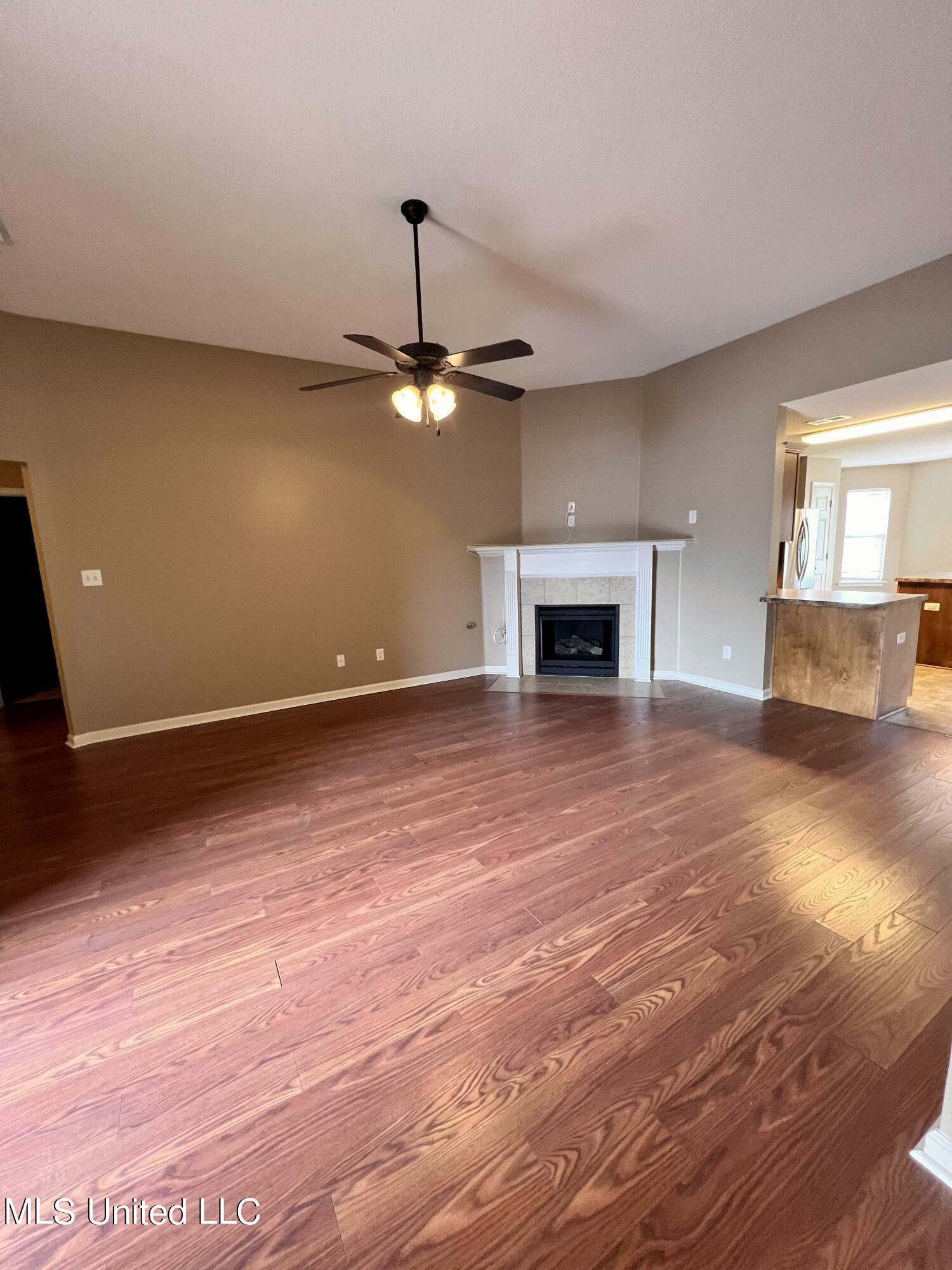 Property Photo:  4337 Genevieve Drive  MS 38672 