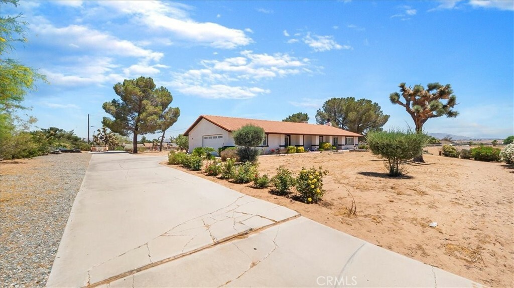 Property Photo: 18478 Eucalyptus Street CA 92345