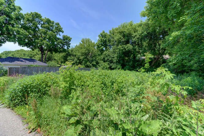 Property Photo:  38 Brock Lane  ON N3S 4Y6 