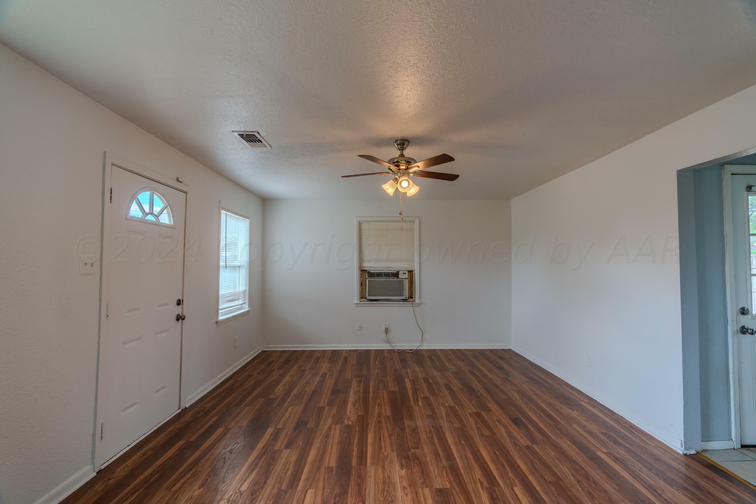 Property Photo:  106 S Tennessee Street  TX 79106-7959 