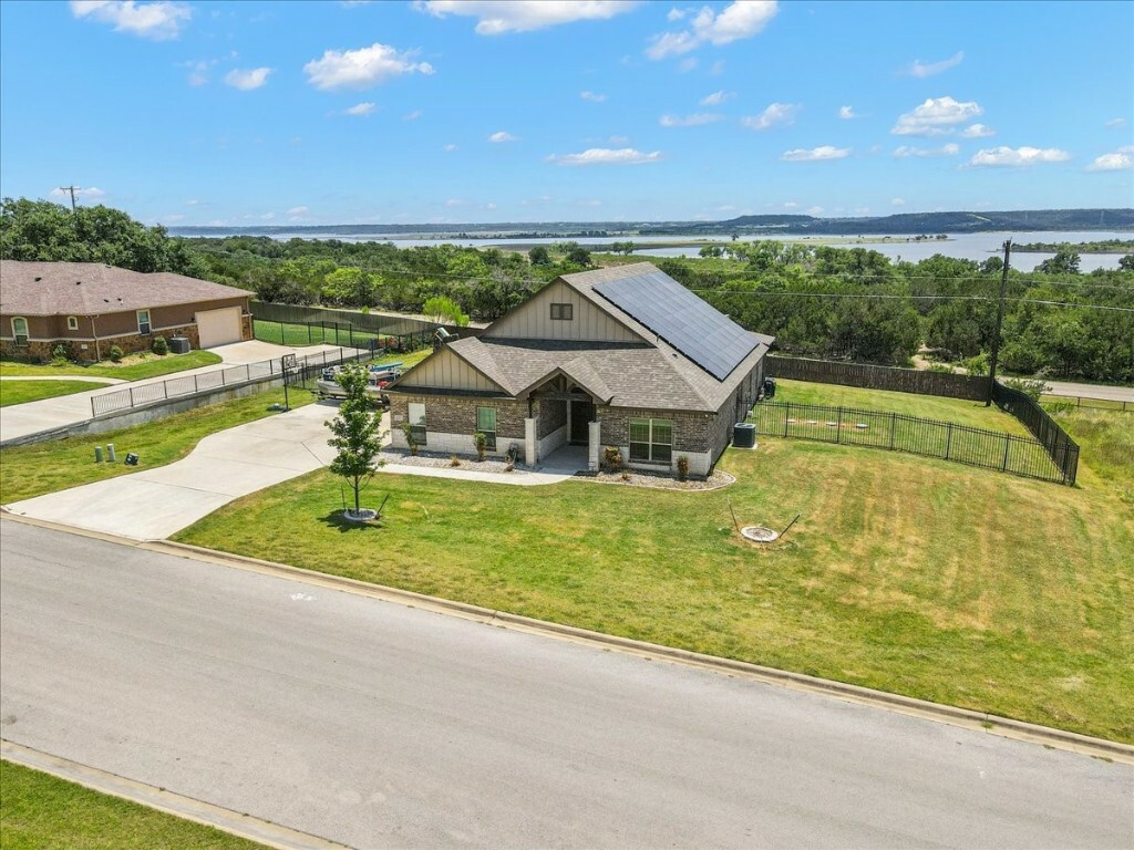 Property Photo:  3410 Shoreline Drive  TX 76548 