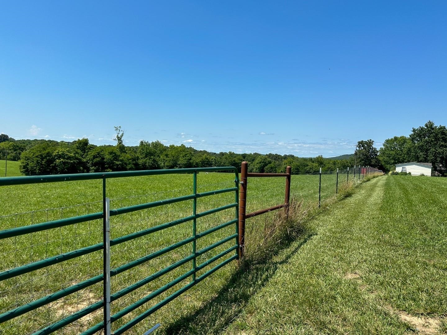 Property Photo: 351 Township Road AR 72455