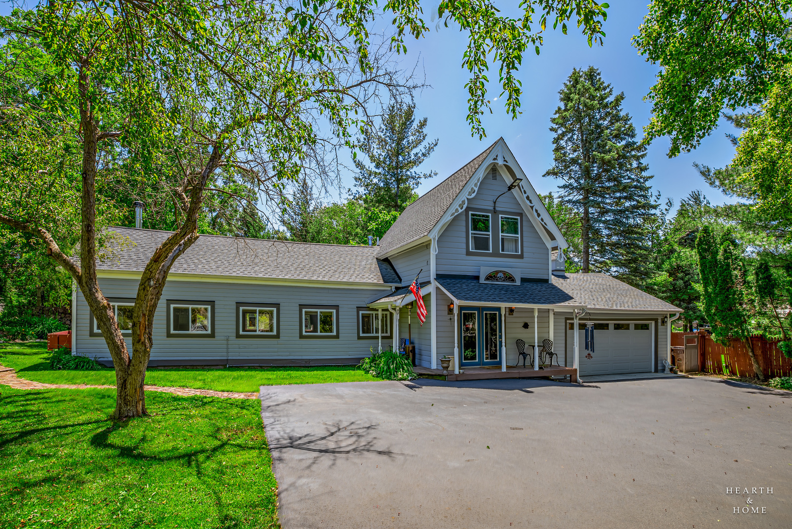Property Photo: 275 S McHenry Avenue IL 60014