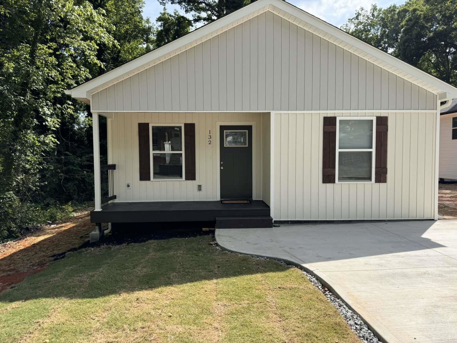 Property Photo:  132 George Street  SC 29306 