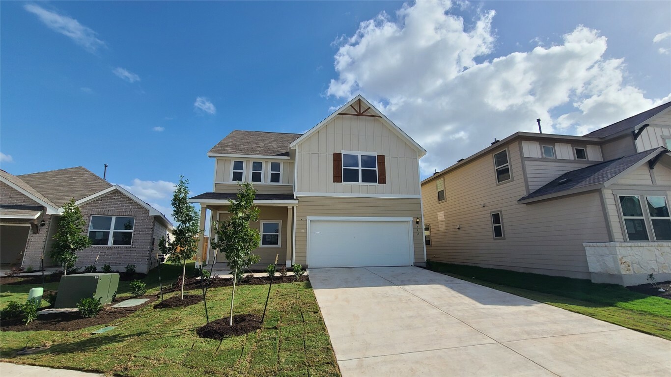 Property Photo: 913 Palo Brea Loop TX 78634