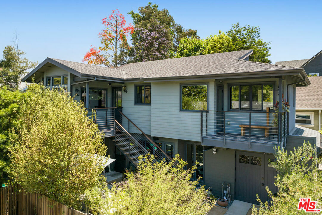 Property Photo:  1204   Mohawk St  CA 90026 