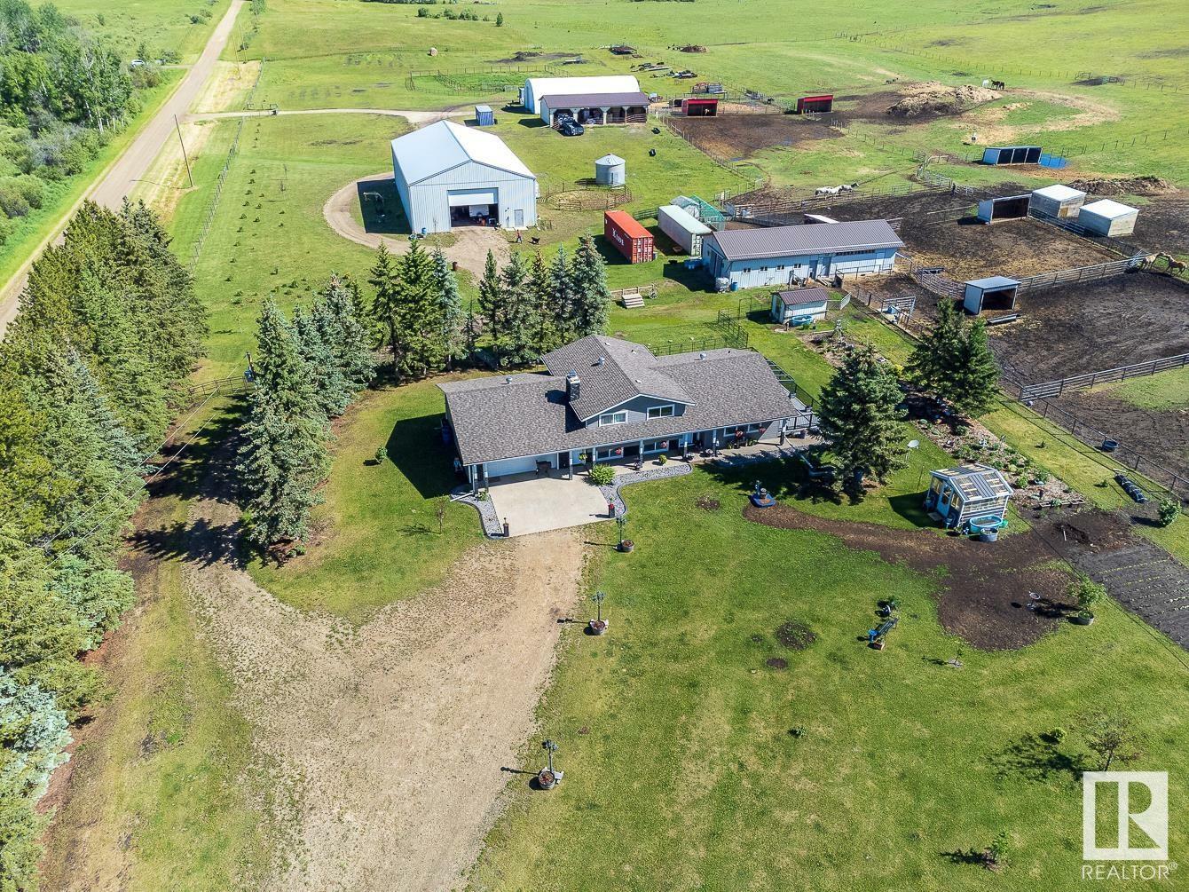 Property Photo:  51211 Rge Rd 62  AB T0E 2H0 