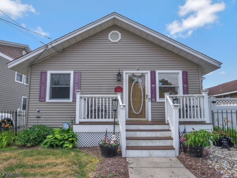 Property Photo: 310 Colfax Ave NJ 07442