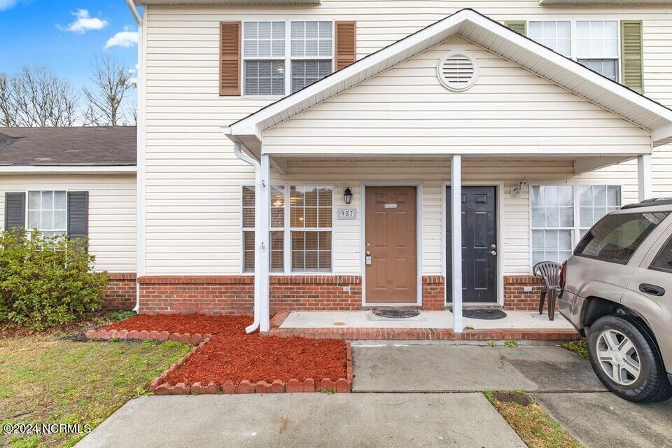 Property Photo: 987 W Pueblo Drive NC 28546