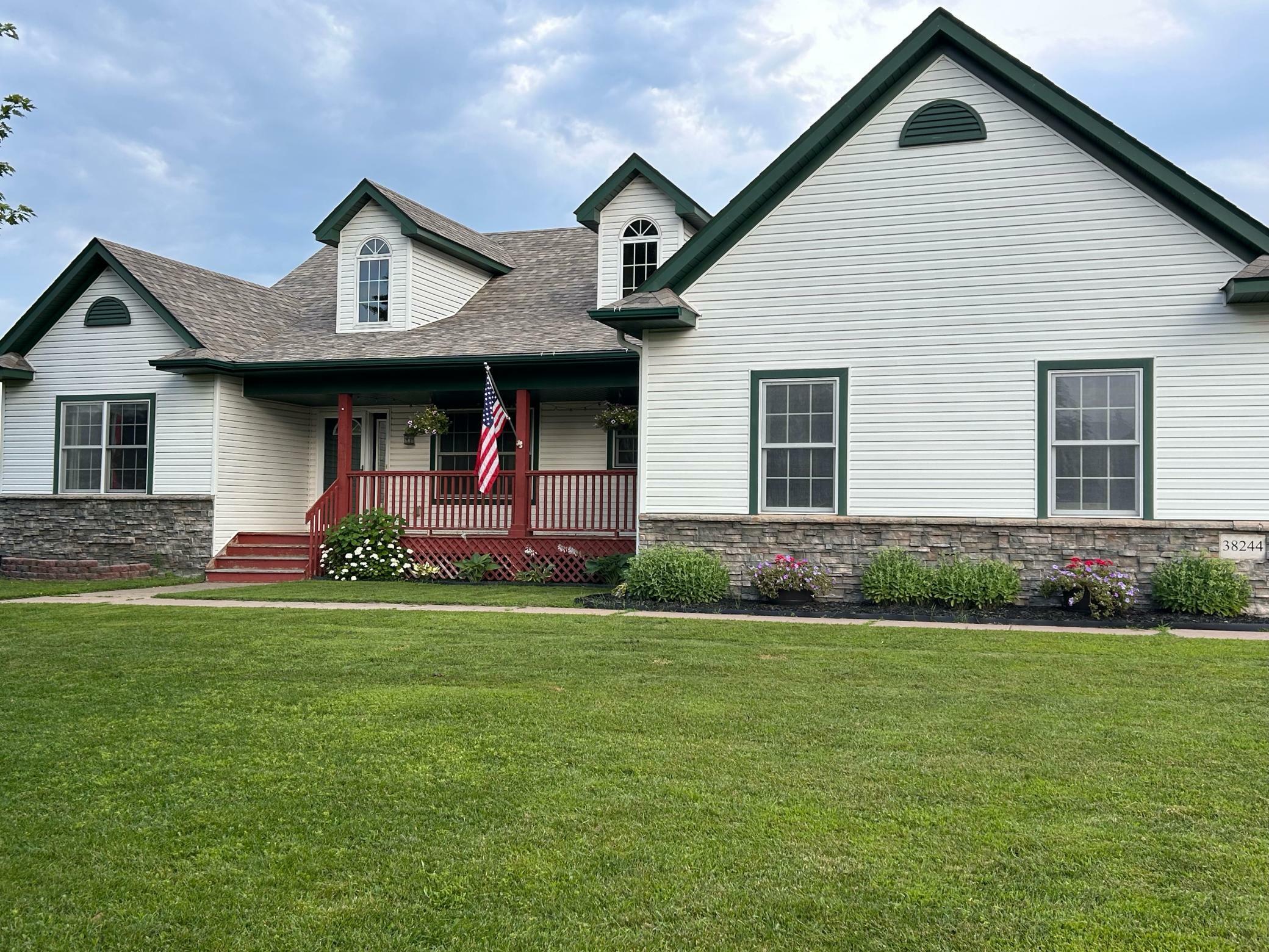 Property Photo:  38244 Foxglove Court  MN 55056 