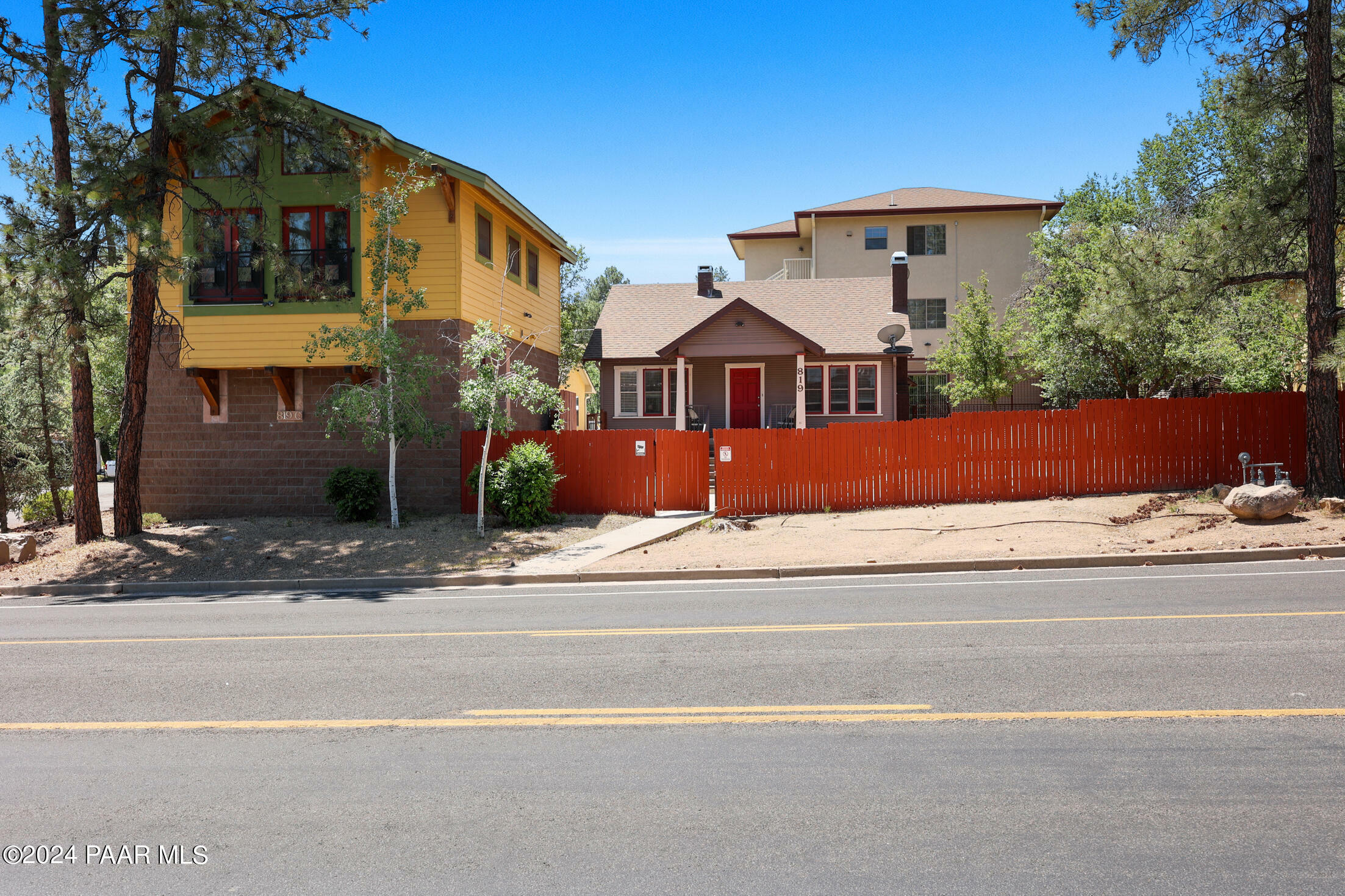 Property Photo:  819 W Gurley Street  AZ 86305 