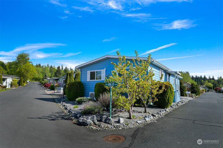 Property Photo:  1200 Lincoln Street 274  WA 98229 