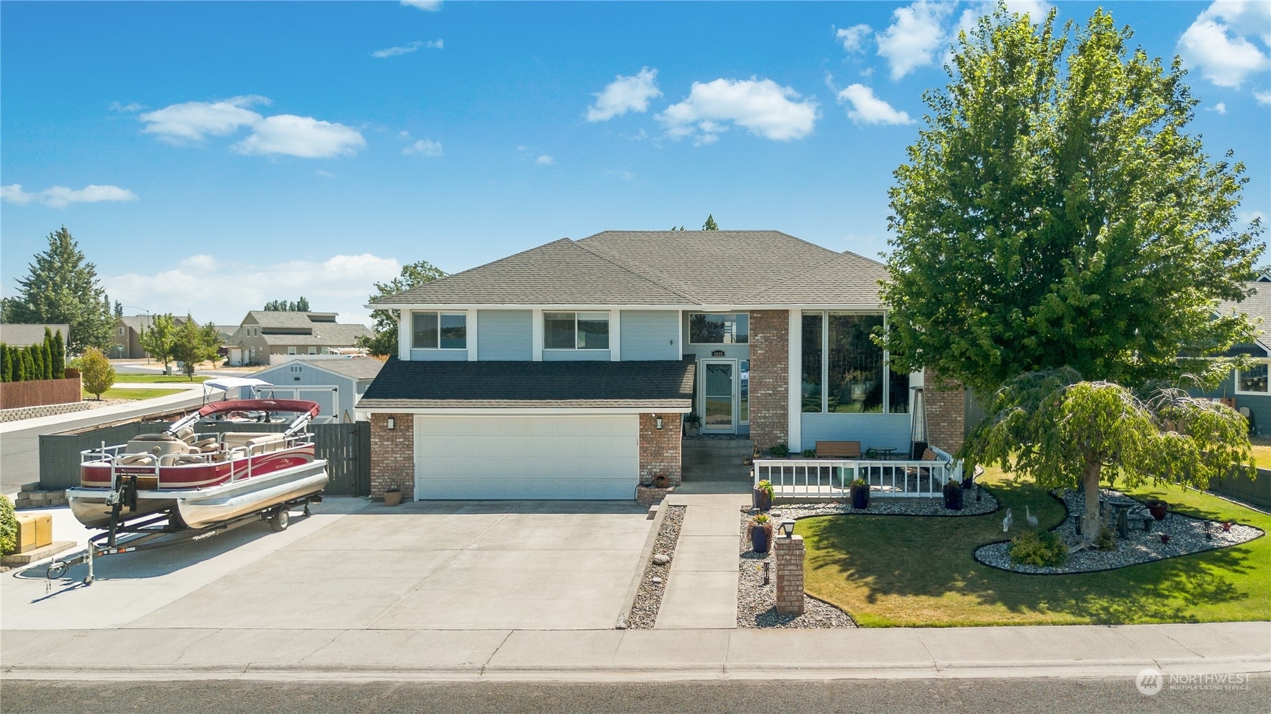 Property Photo:  4095 W Cove West Drive  WA 98837 