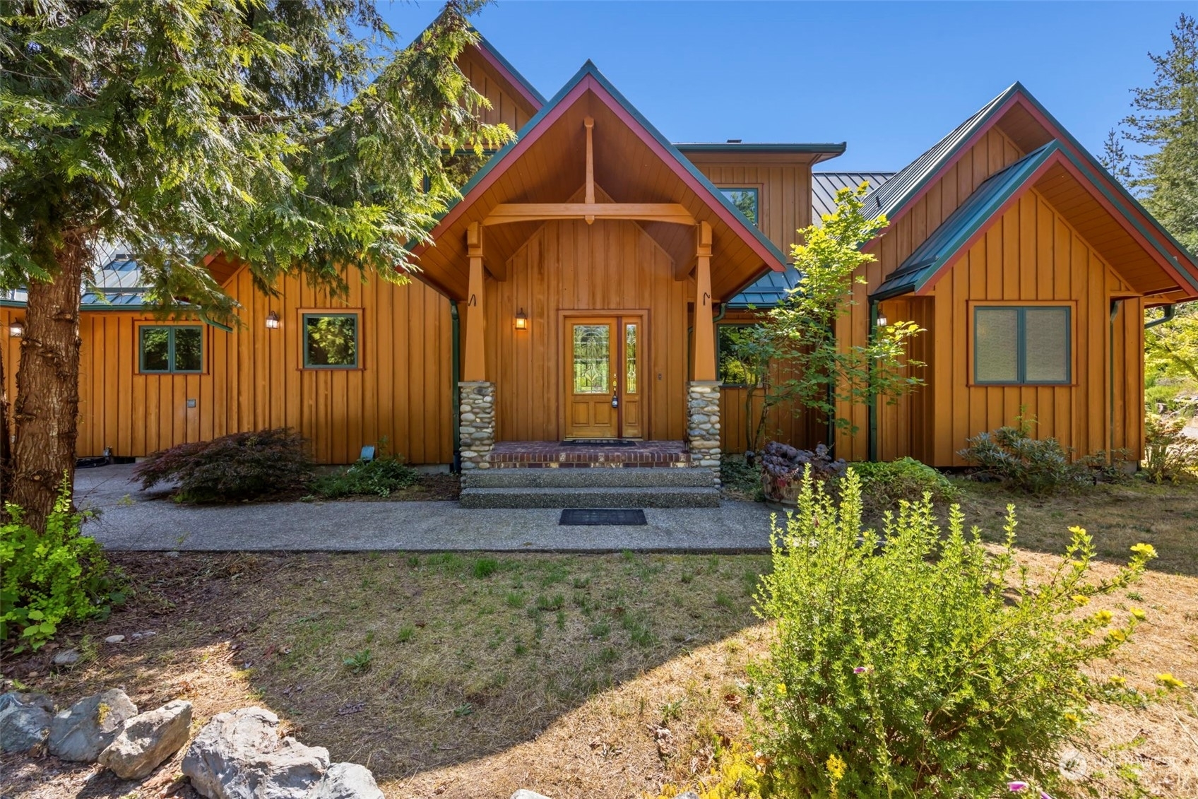 Property Photo:  1300 Alvord Street  WA 98241 