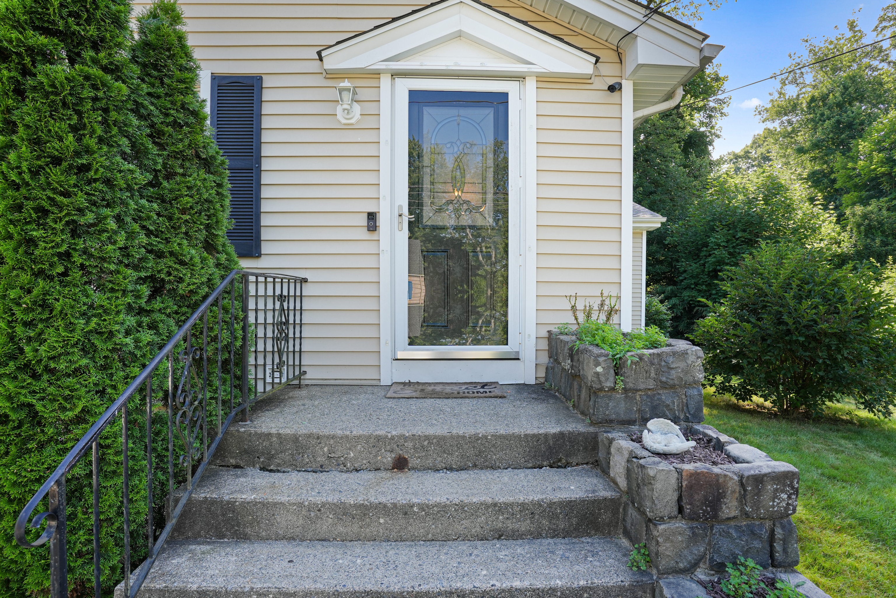 Property Photo:  217 Macon Drive  CT 06606 