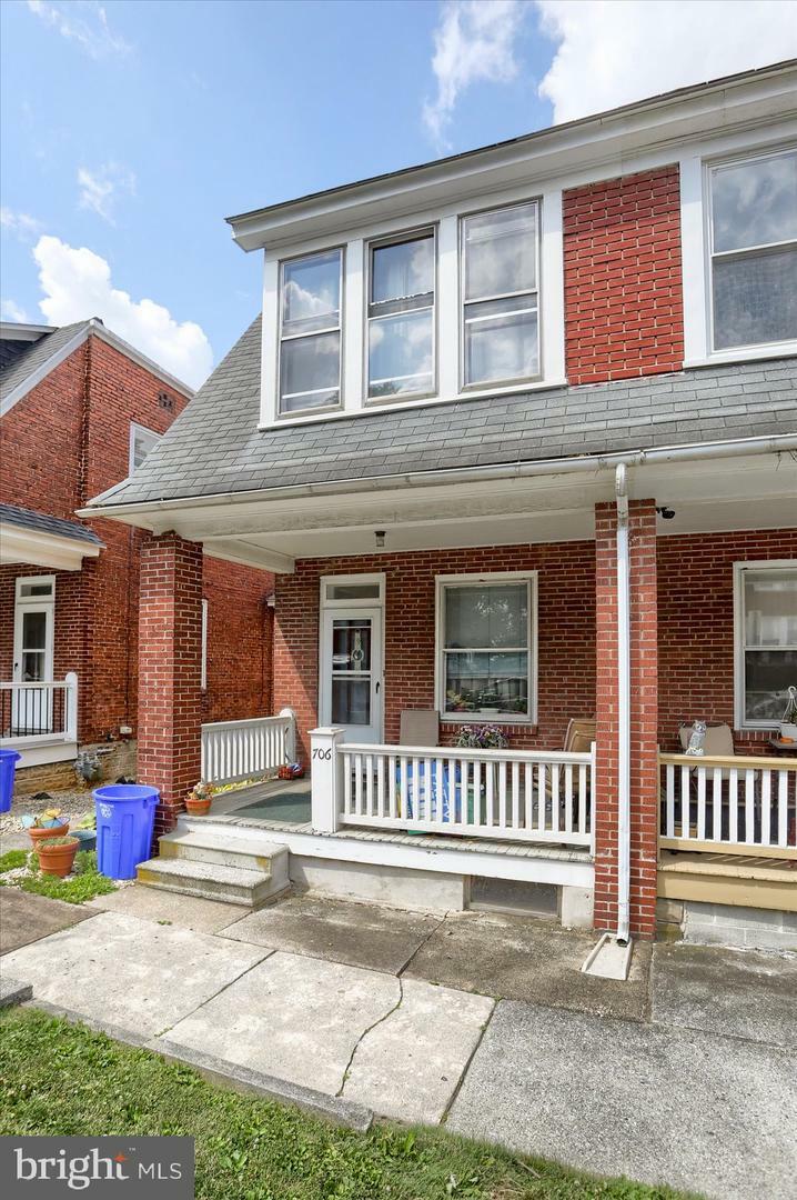 Property Photo:  706 Melrose Street  PA 17104 