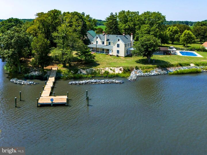 Property Photo:  2208 Horns Point Road  MD 21613 
