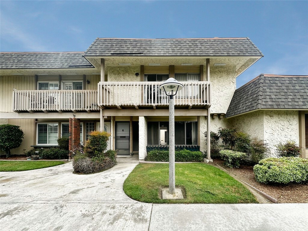 Property Photo:  11866 Amethyst Court  CA 92708 