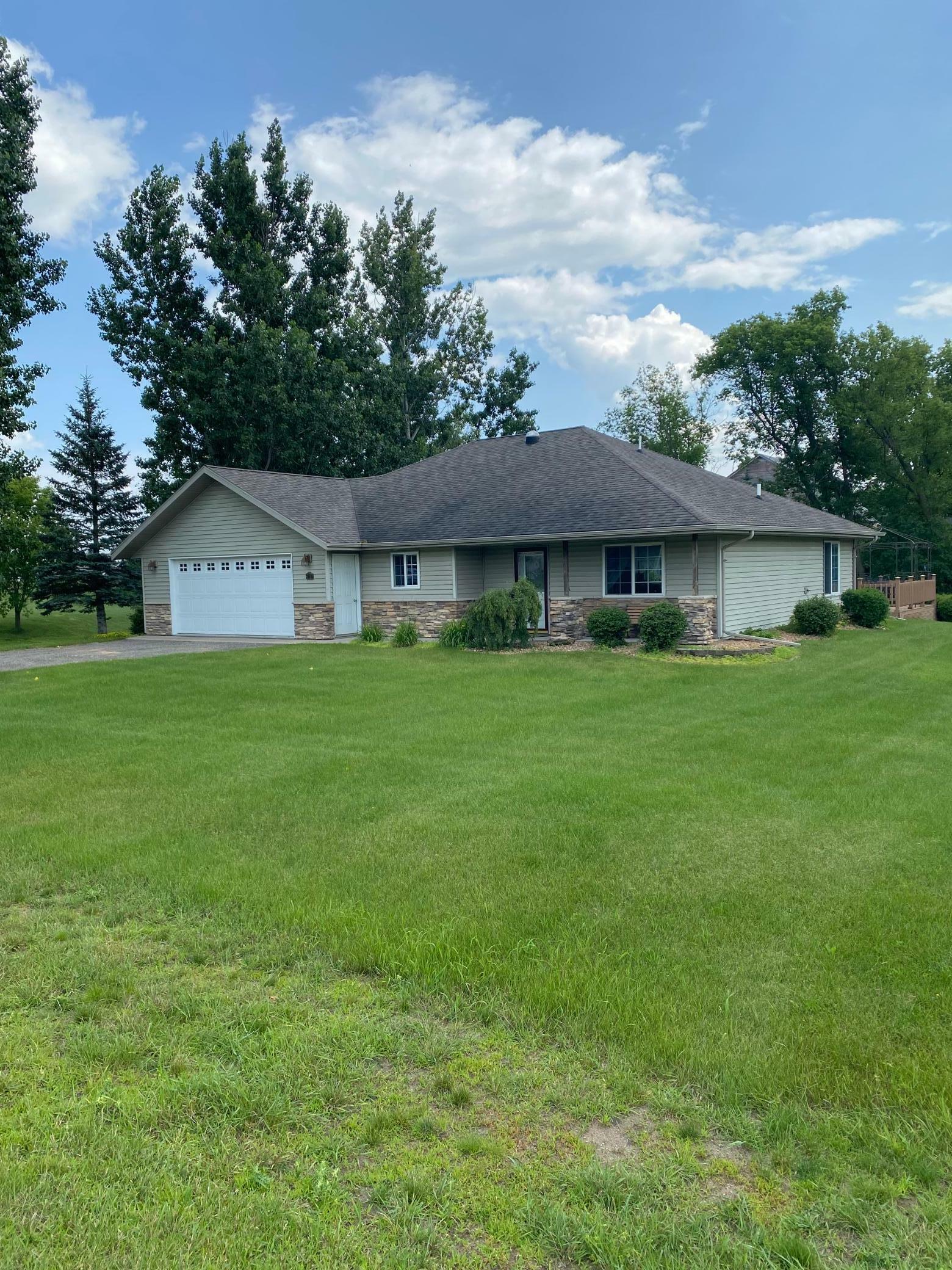 Property Photo:  1111 Kingsley Avenue SW  MN 56482 