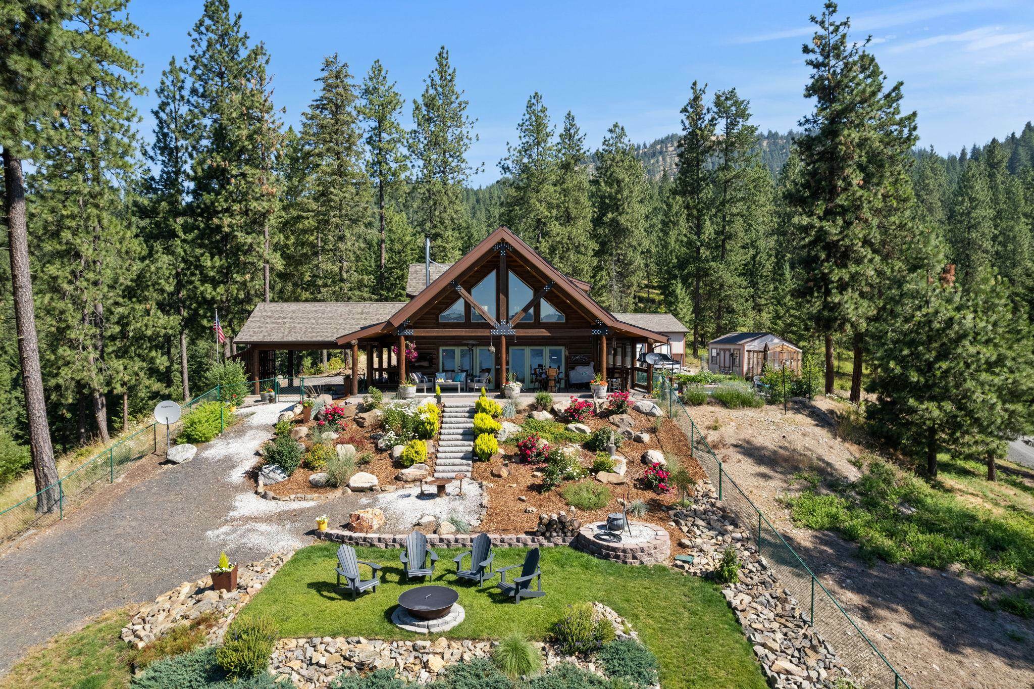 Property Photo:  4017 Wildwood Way  WA 99148 