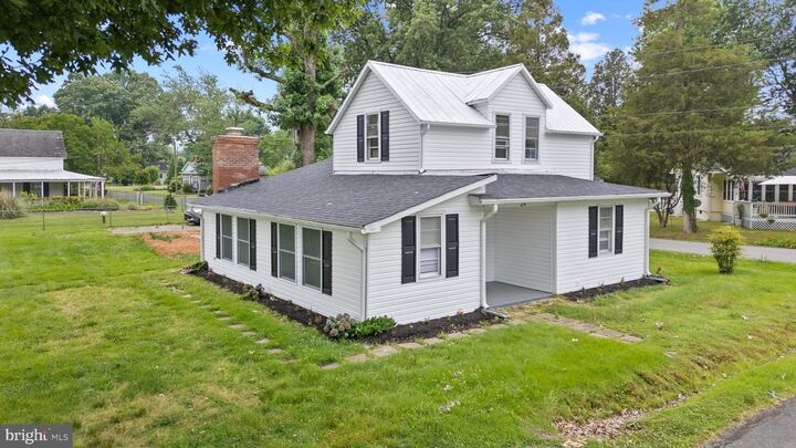 24 Nelson Street  Colonial Beach VA 22443 photo