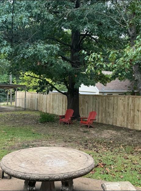 Property Photo:  1408 W Day Street  TX 75020 