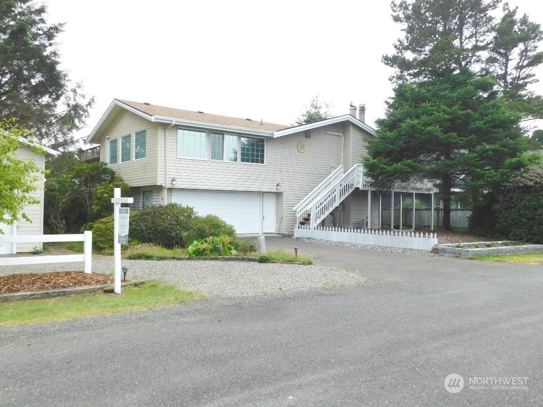 Property Photo:  1210 195th Street  WA 98631 