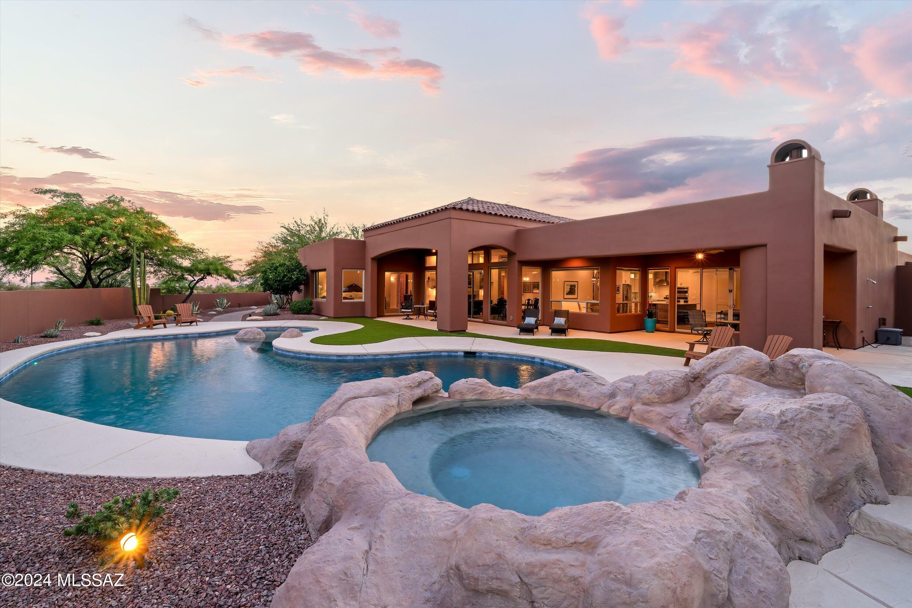 Property Photo:  12242 N Cloud Ridge Drive  AZ 85755 