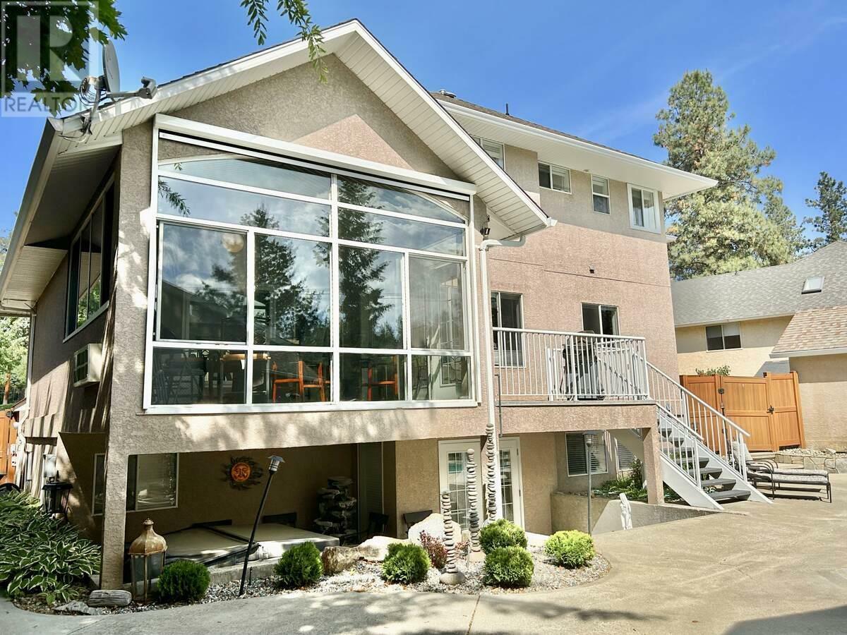 Photo de la propriété: 3911 Lakevale Place BC V1W 3Z5