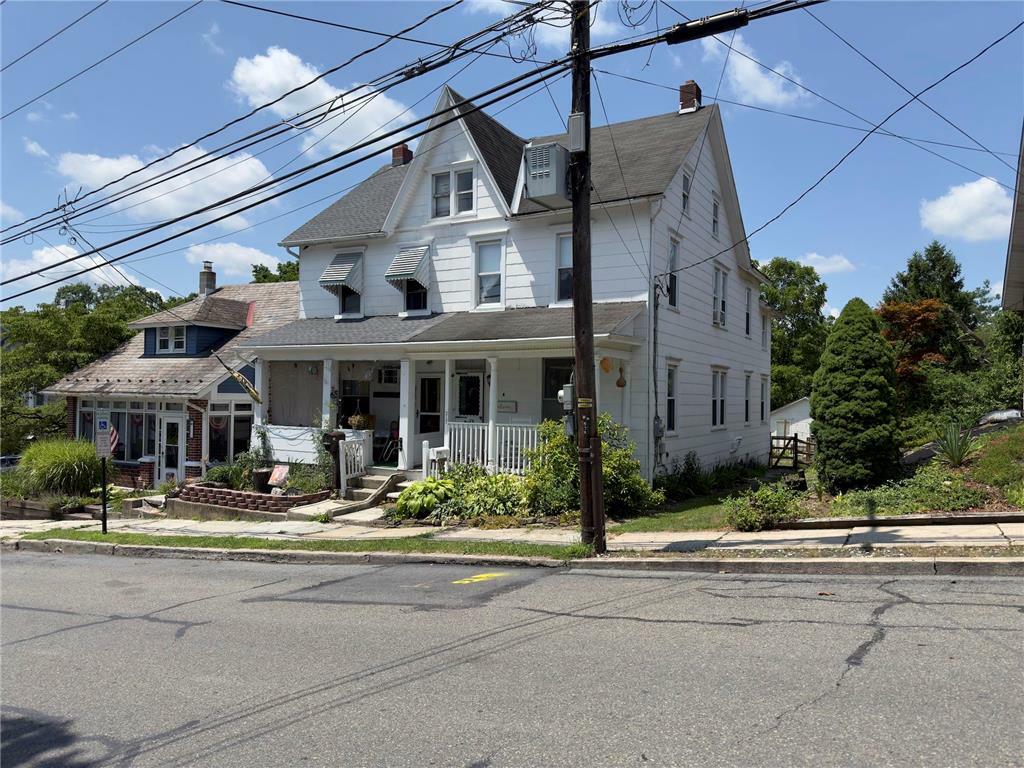 Property Photo:  217 Diamond Street  PA 18080 