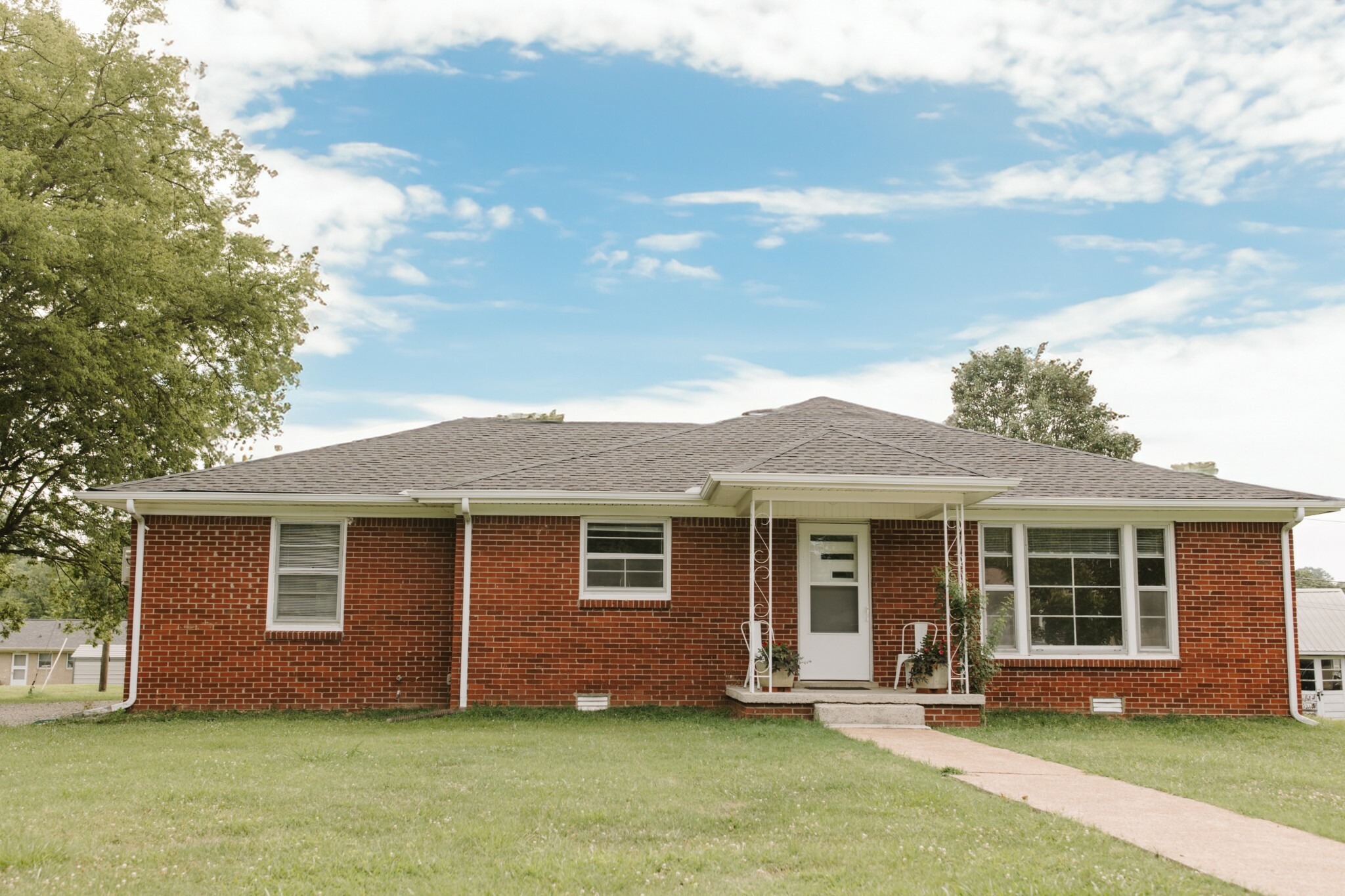 Property Photo:  110 Carr St  TN 37074 