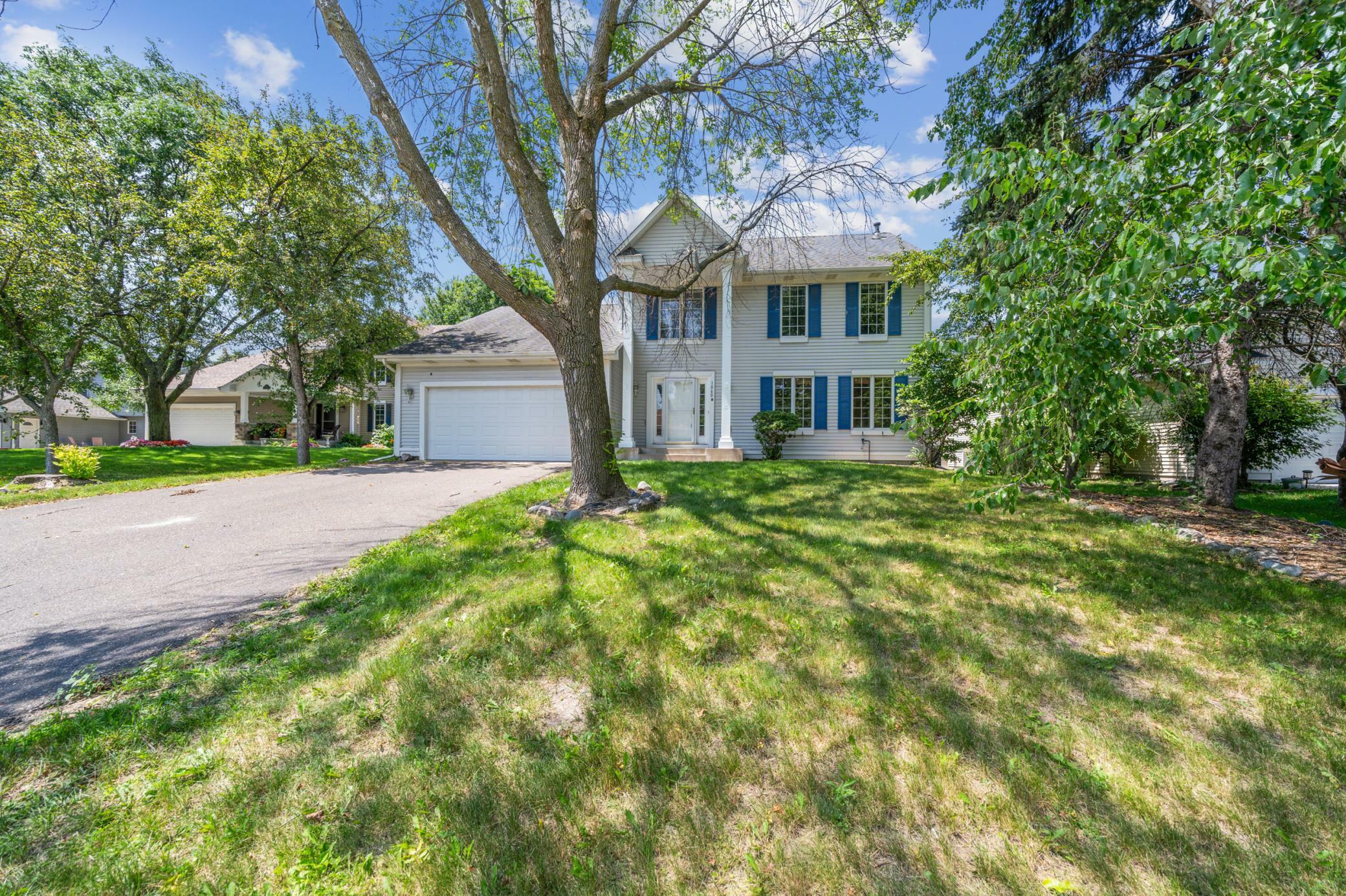 Property Photo:  1060 Silverwood Alcove  MN 55125 