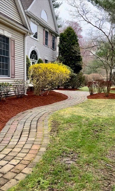 Property Photo:  8 Country Club Way  MA 02766 