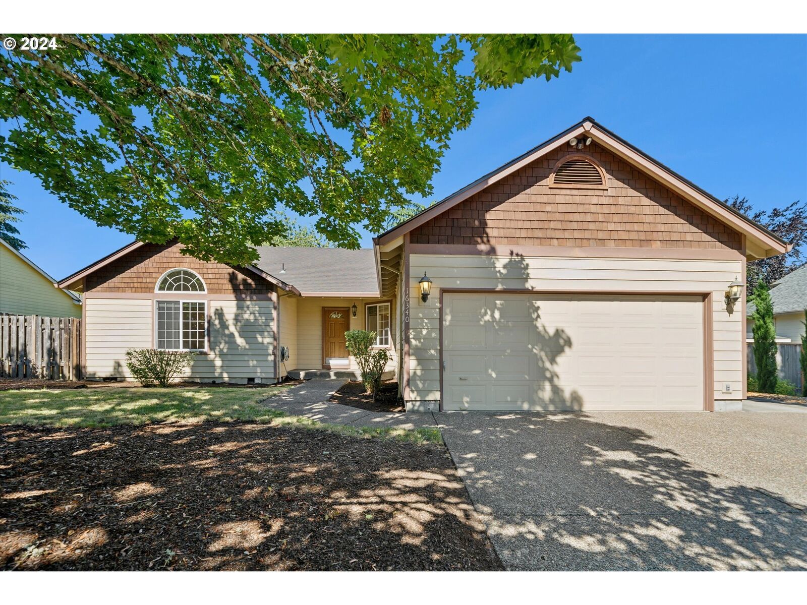Property Photo:  16340 SW Deline Ct  OR 97007 